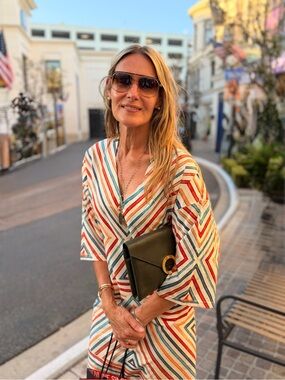Meet your Posher, Suzanne